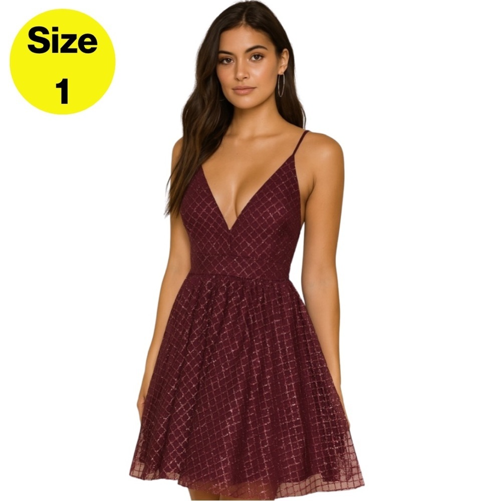 2/for $20 🪩 DEAR MOON 💋 Burgundy Maroon Mini V-Neck Dress (Size 1)